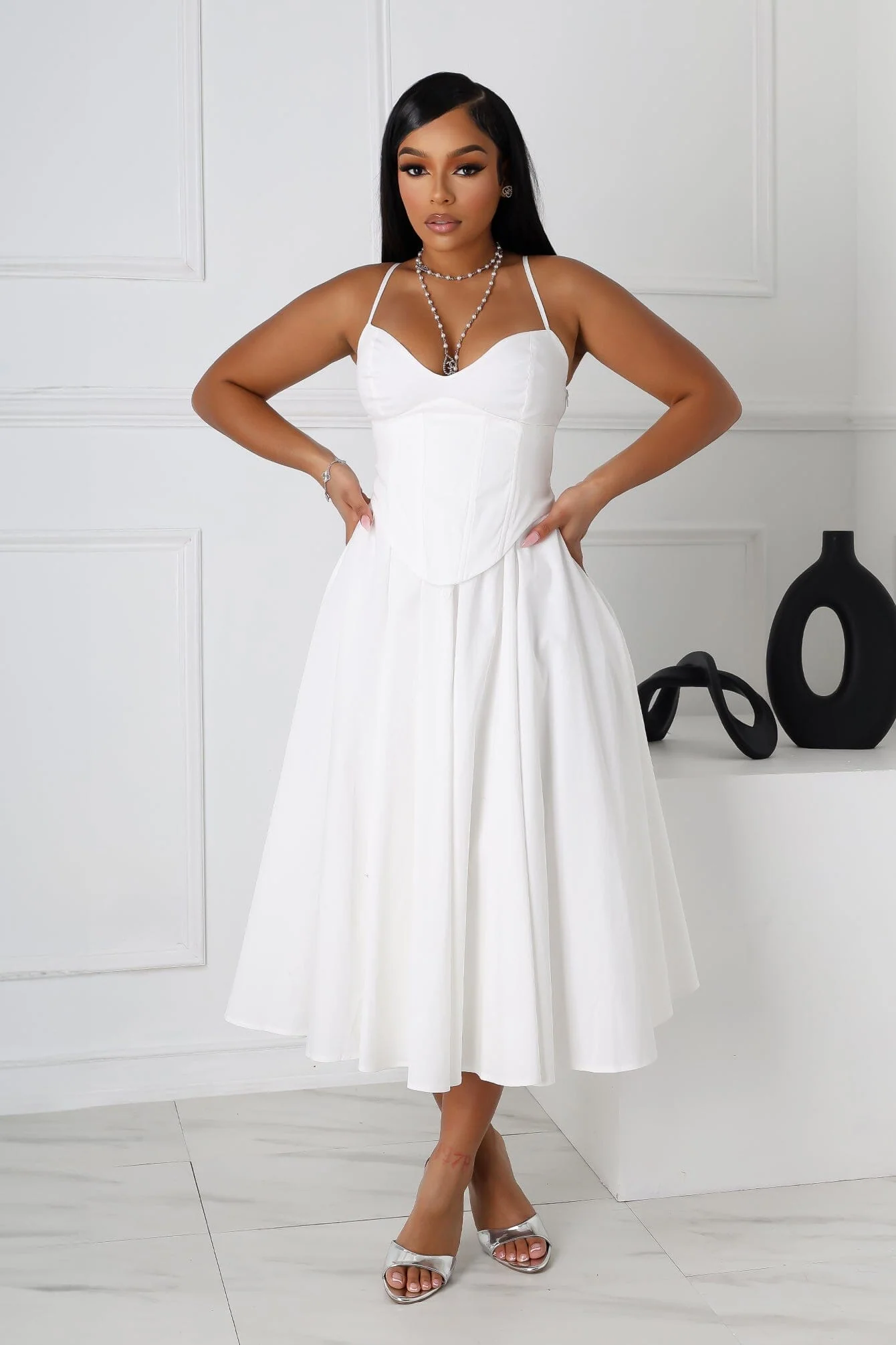 Voluminous Poplin Corset Midi Dress